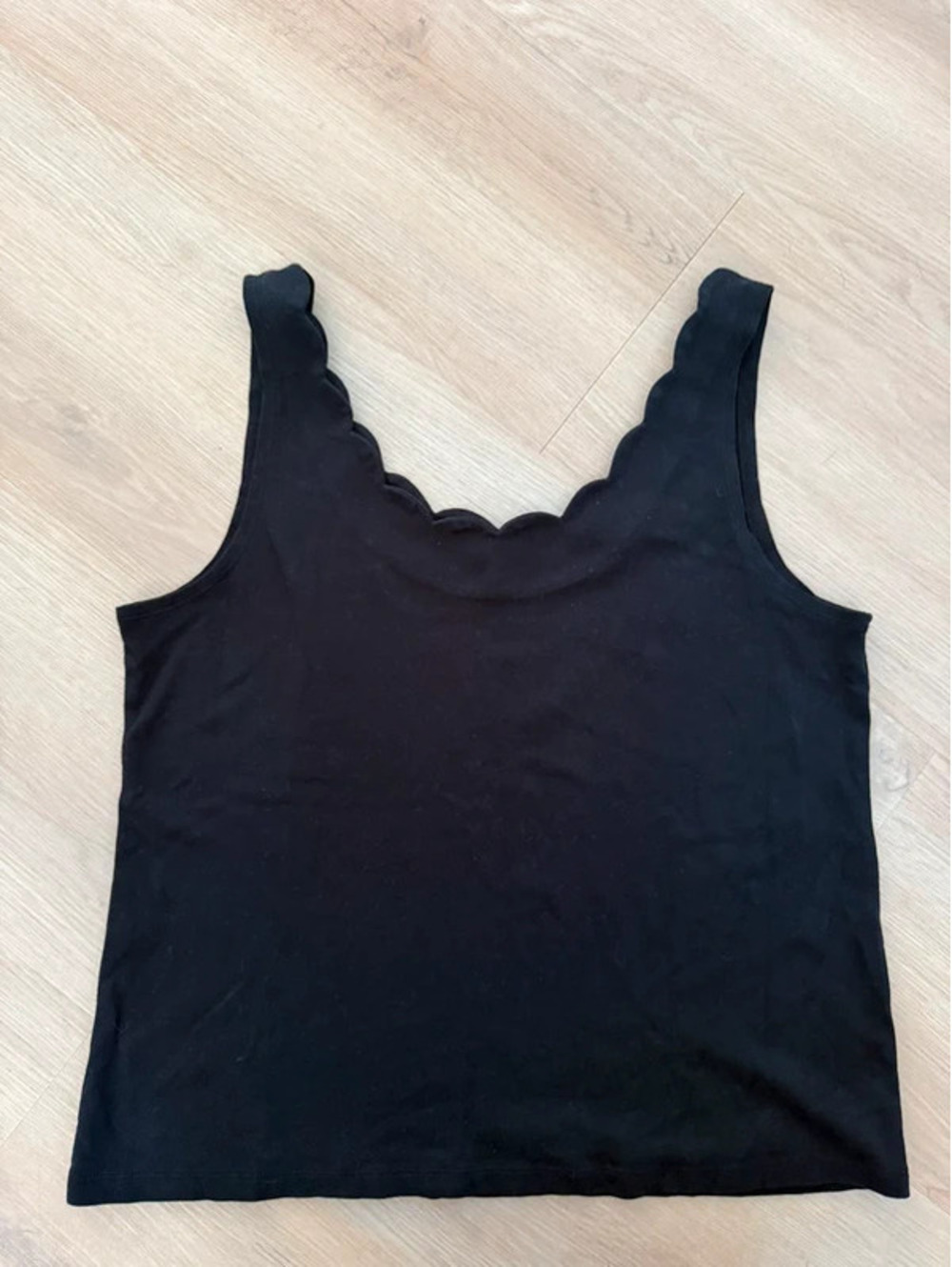 J. Crew women’s scalloped neckline tank top black XL